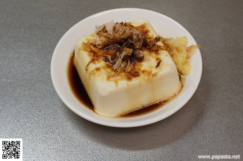 しょうがは小さじ1杯。かつお節は細かくちぎる